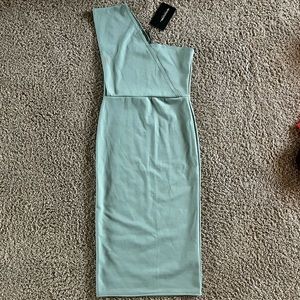 One shoulder dress